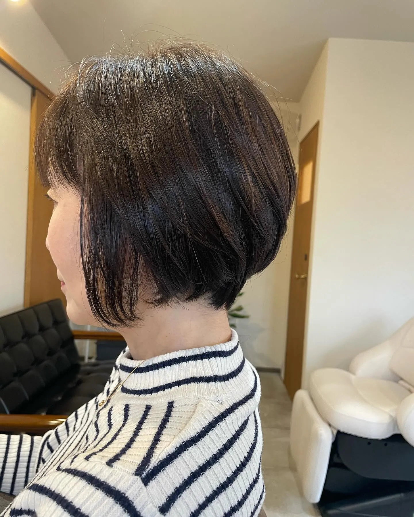 ショートボブ　×　ひかえめハイライト